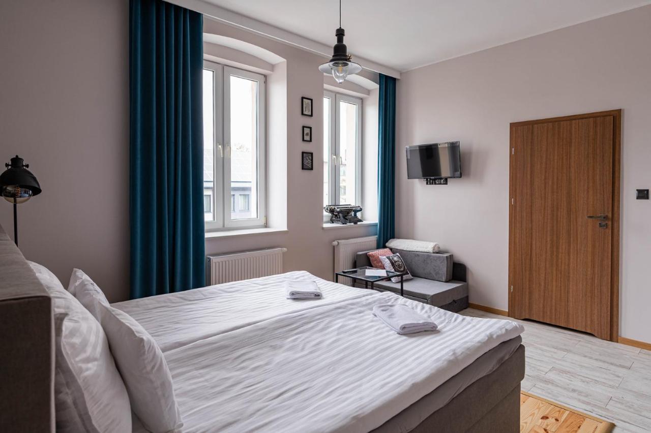 Apartamenty Kamienica Sieradz Exterior foto